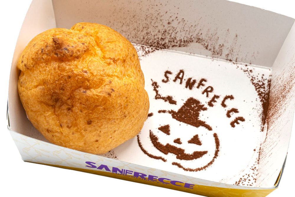 フレッチェ特製シュークリーム