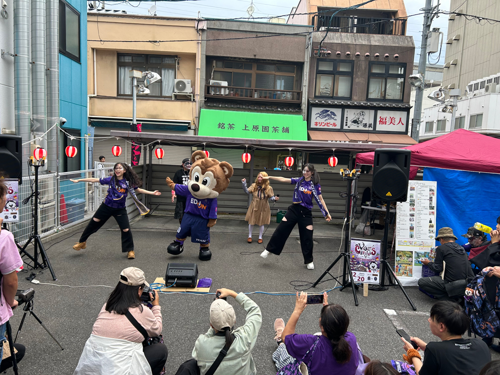 信金ステージでのサンチェ体操