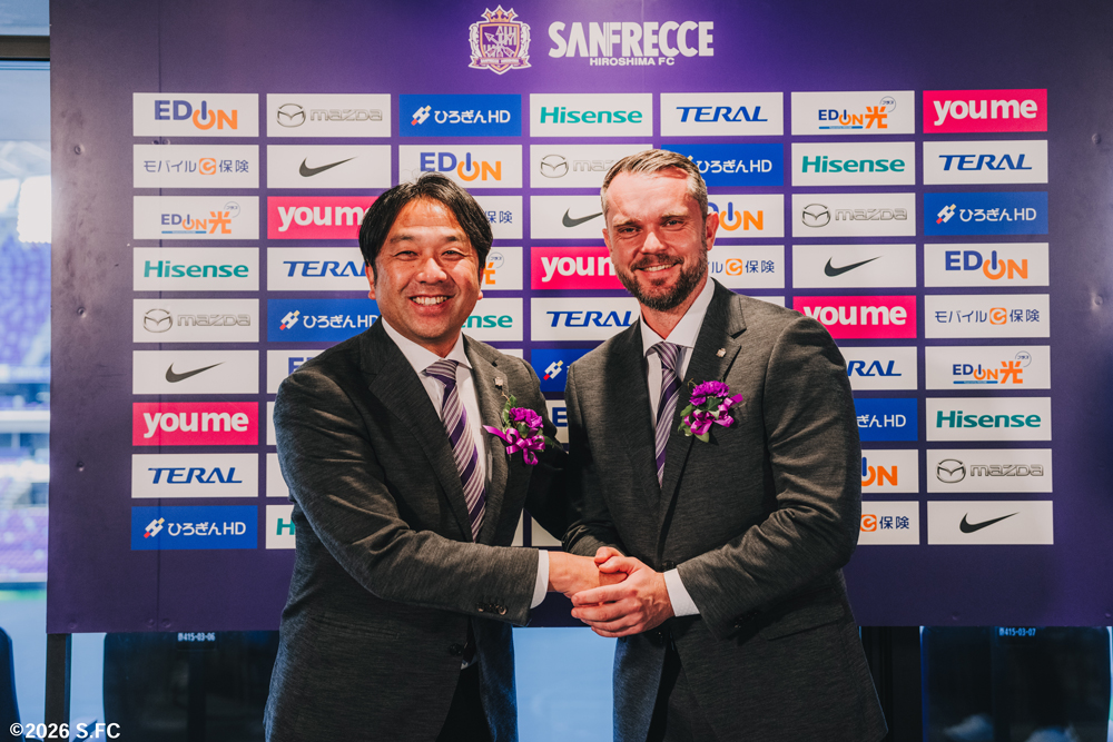 バルトシュ・ガウル監督就任会見