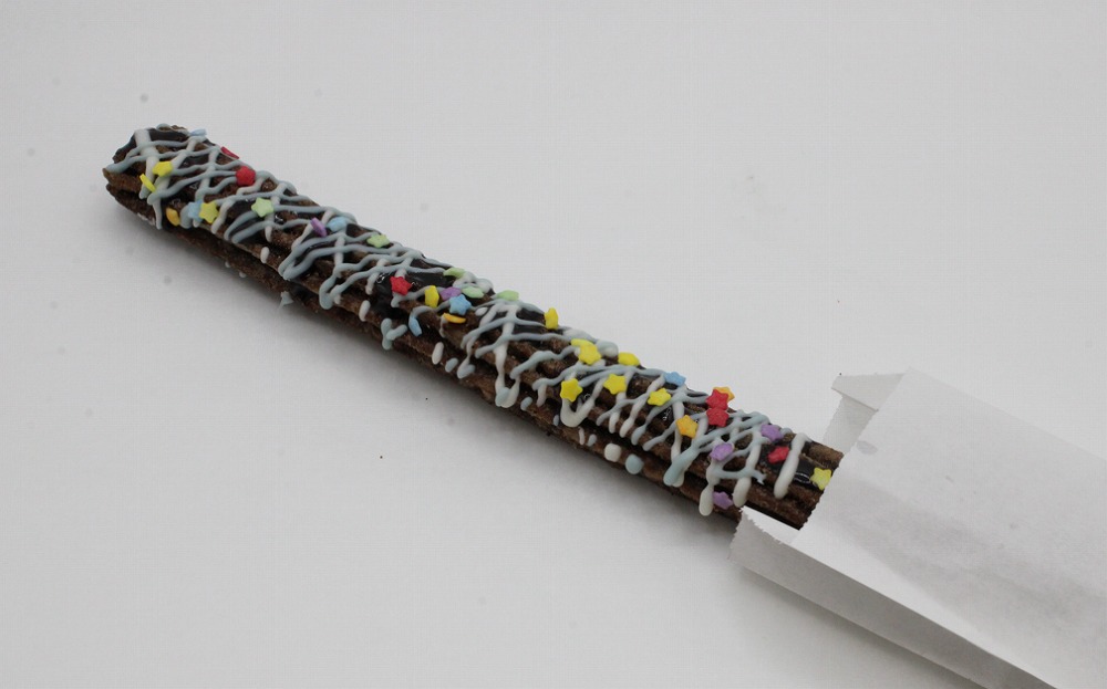 臼井利依選手『りえがチュロス うっチュロス』