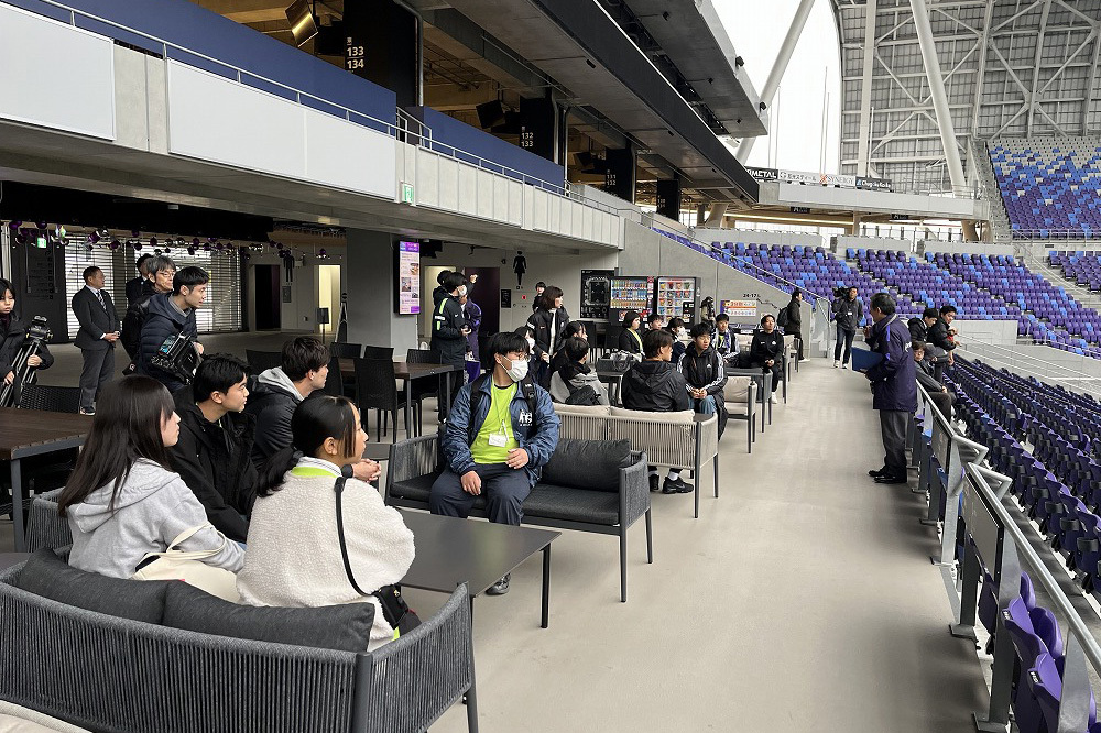 ① スタジアムツアーの実施