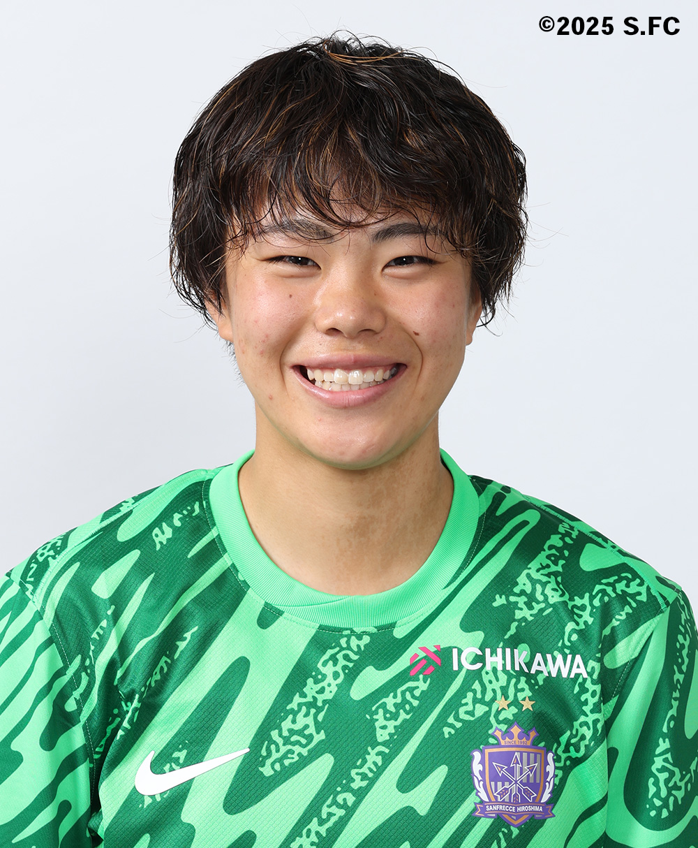 石田 ひなは選手