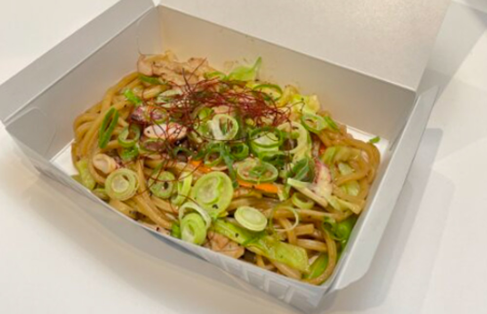 新井直人選手プロデュース焼きそば