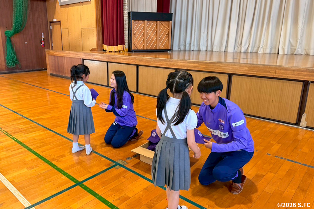 贈呈式の様子