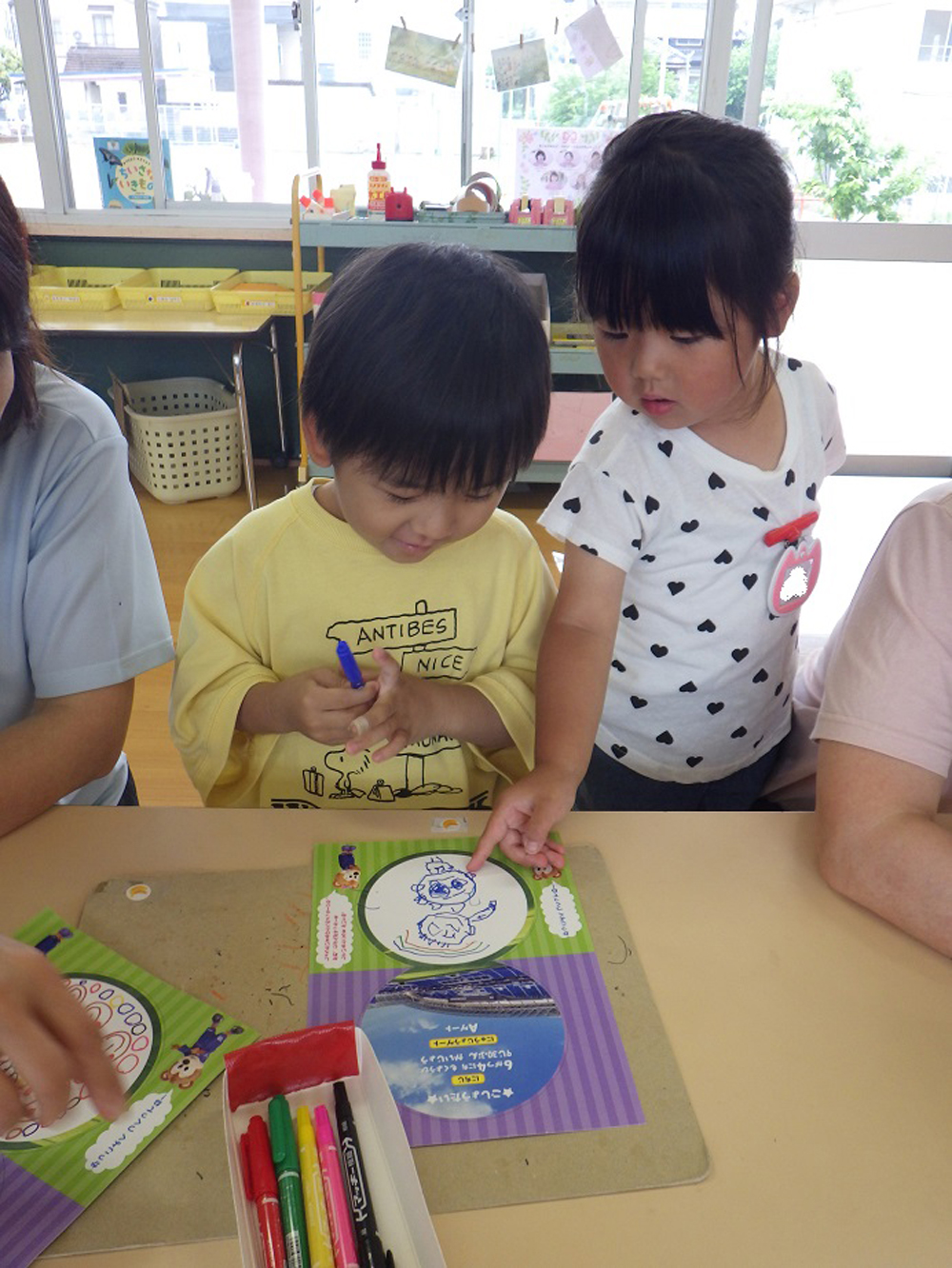 招待状作りの様子4