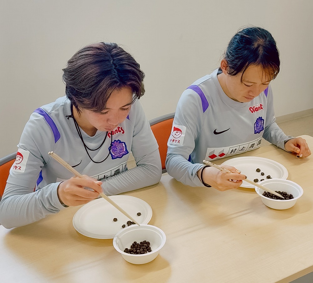 「麦チョコつかみチャレンジ」